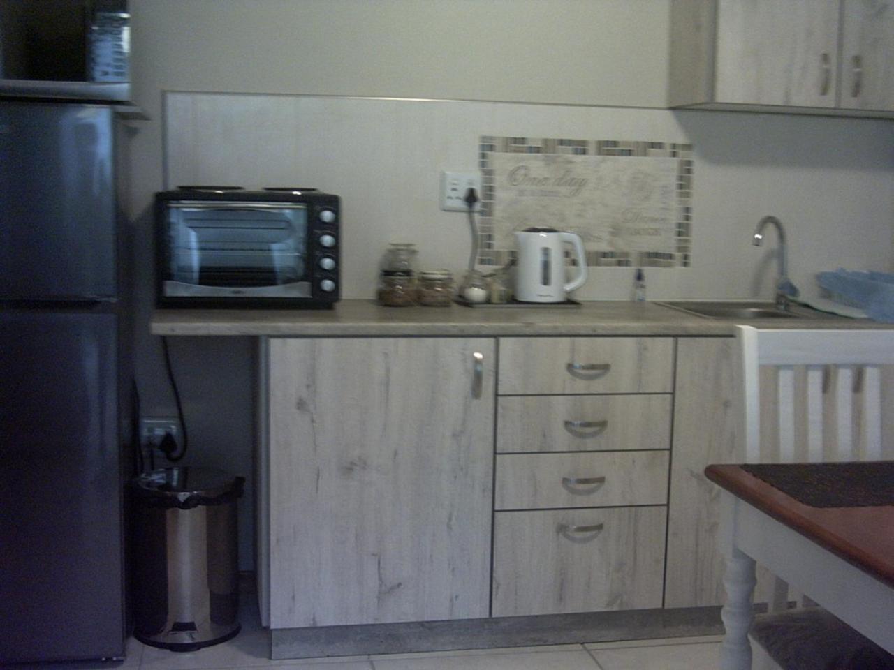 Tranquility Self Catering Hotell Lüderitz Exteriör bild
